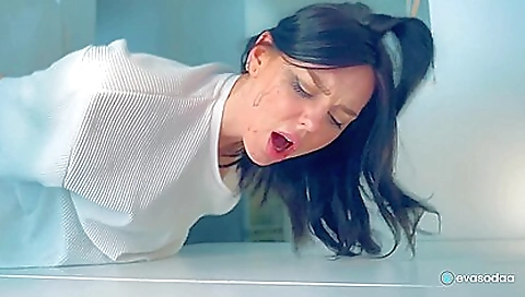 Sexy young hottie with a sexy body returns