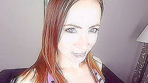 Ta camera makes love to a lit colorado