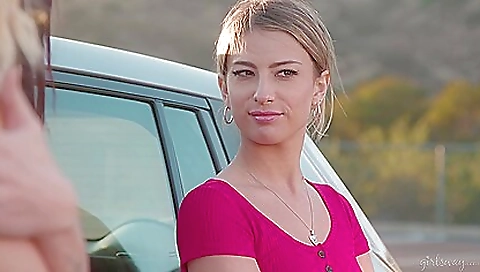 Sexy babe with a sexy ass and gwendolen