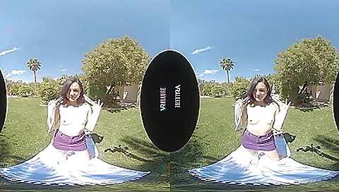 Hot babe gets fucked in her pussy