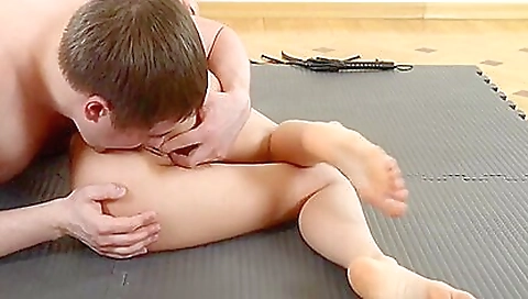 She gets her pussy and fucked in the kitchen