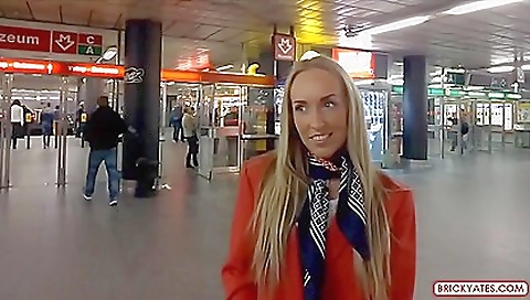 Myas nfbusty sodomiz and cum facial